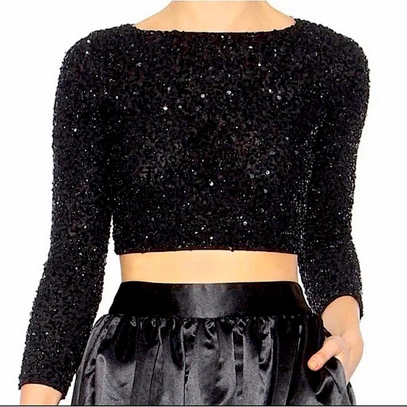 Alice + Olivia Lacey Embellished Bracelet-Sleeve Crop Top Black Size 8 - Picture 2 of 16